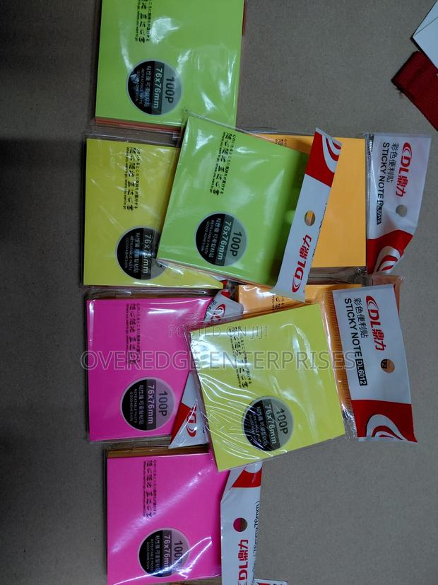 Different Color Sticky Notes - main view