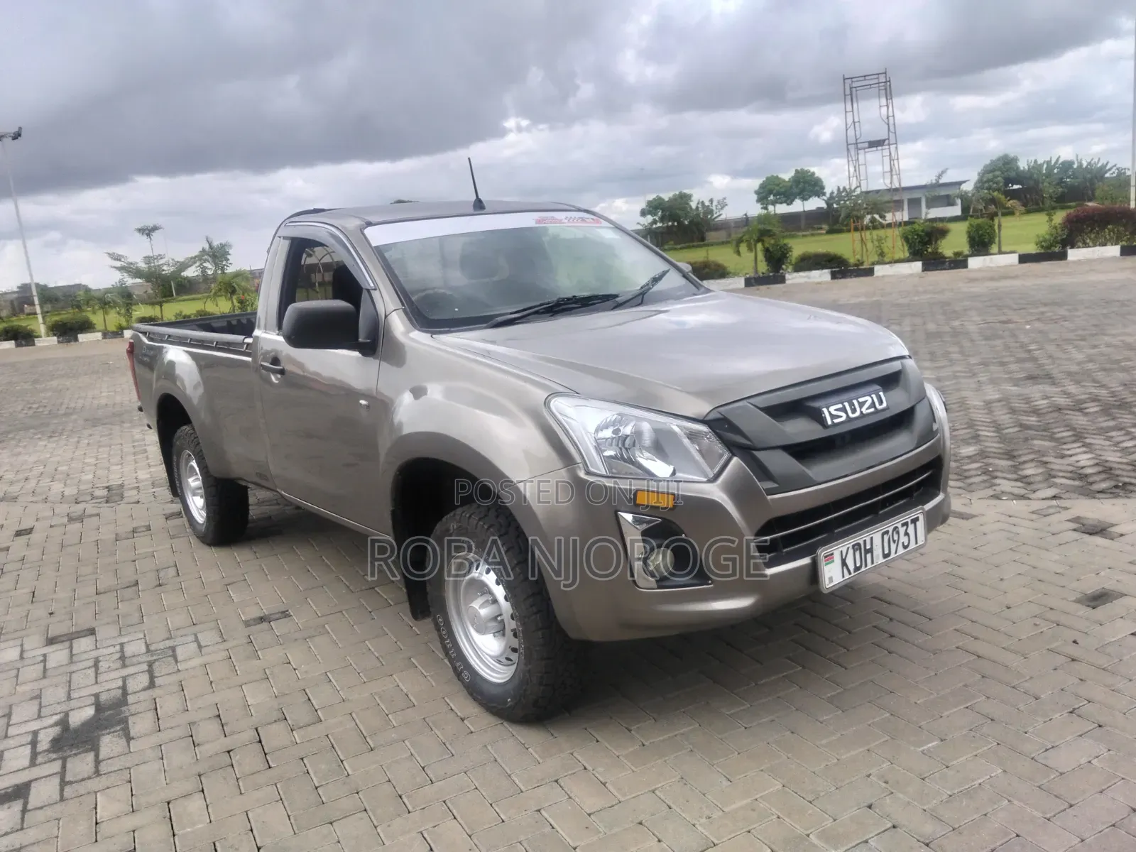 Isuzu D-MAX 2022 Gold