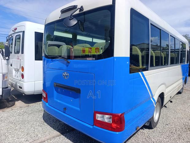 Toyota Coaster 2019 Blue - thumbnail 4