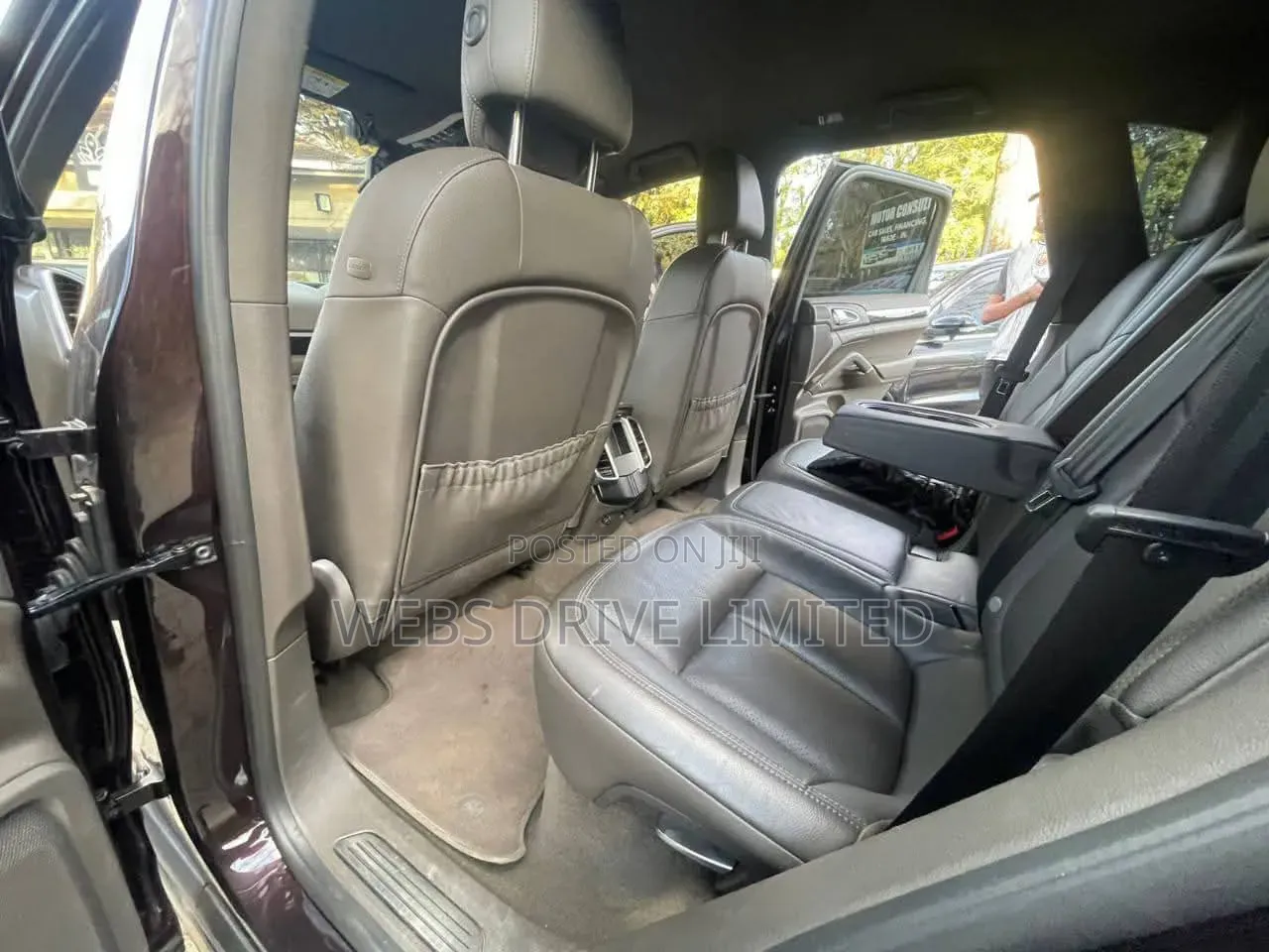 Porsche Cayenne Base AWD 2016 Maroon