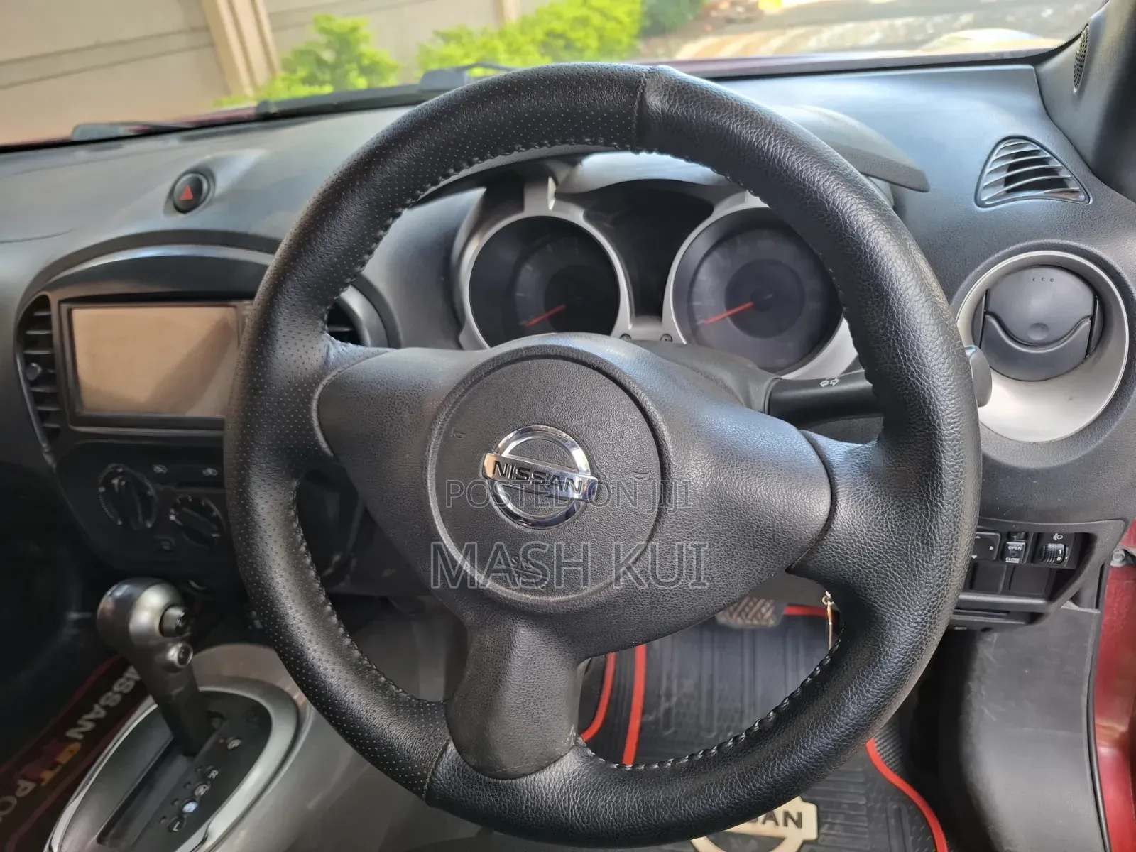 Nissan Juke 2012 Red