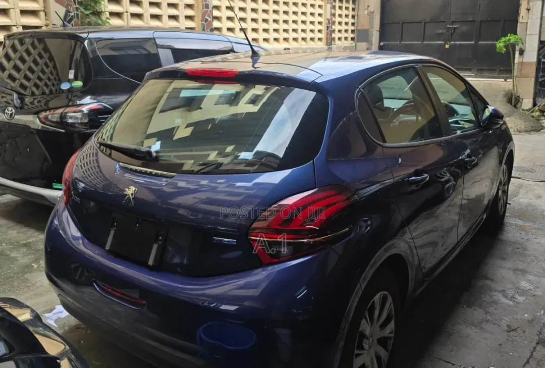Peugeot 208 2019 Blue