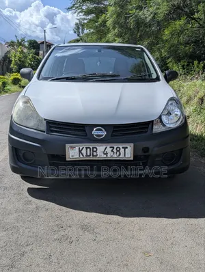 Nissan Advan 2014 White