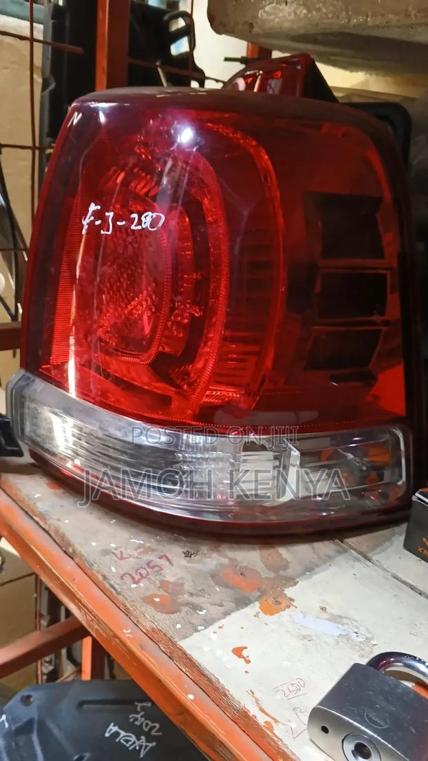Backlight, Taillight, Taillamps Land Cruiser V8 200 Series 2008 Model