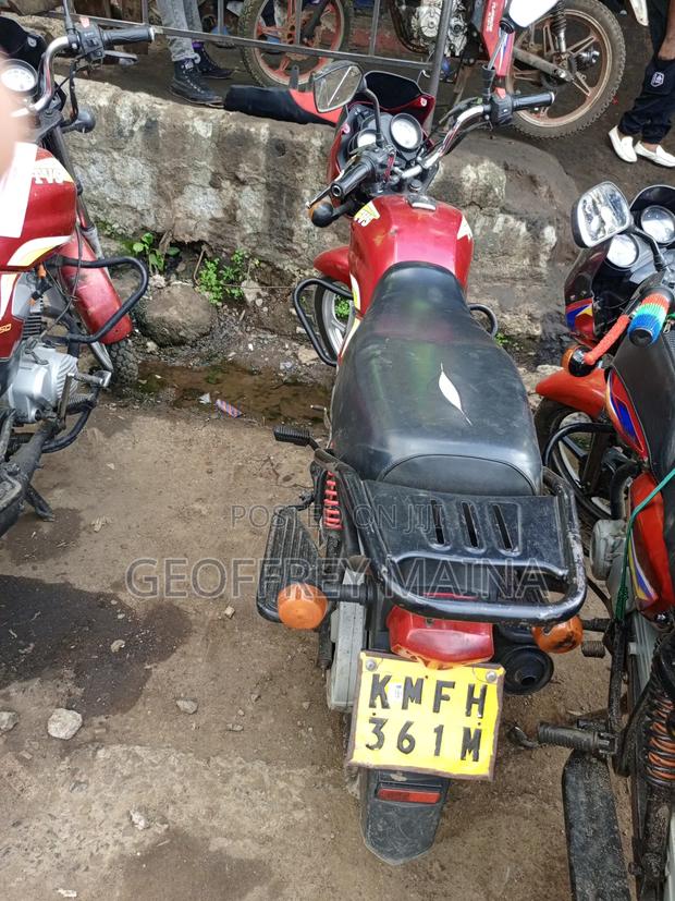 TVS HLX 125 2023 Red - thumbnail 4