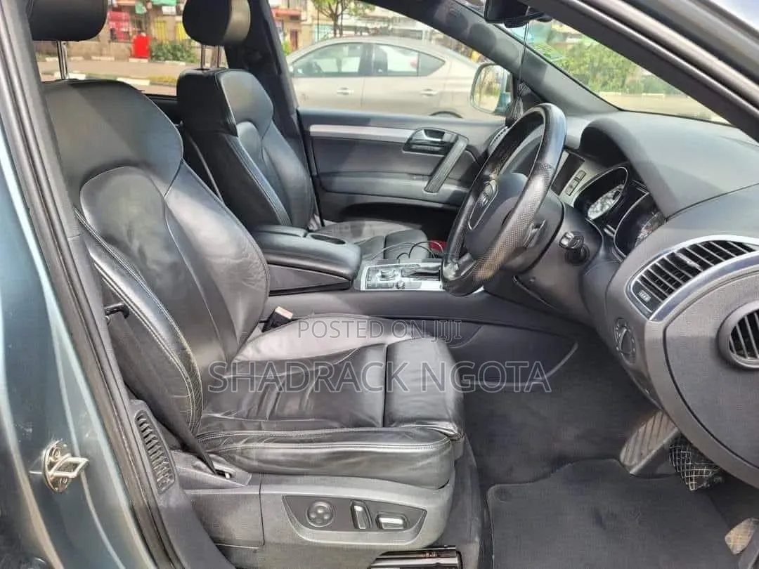 Audi Q7 2008 Gray