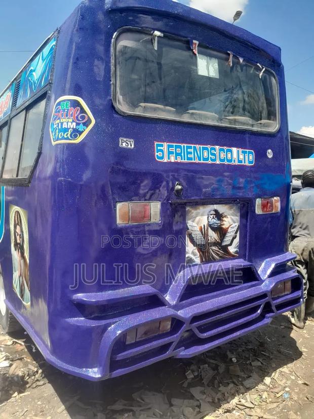 Isuzu NQR 2014 Blue - thumbnail 6