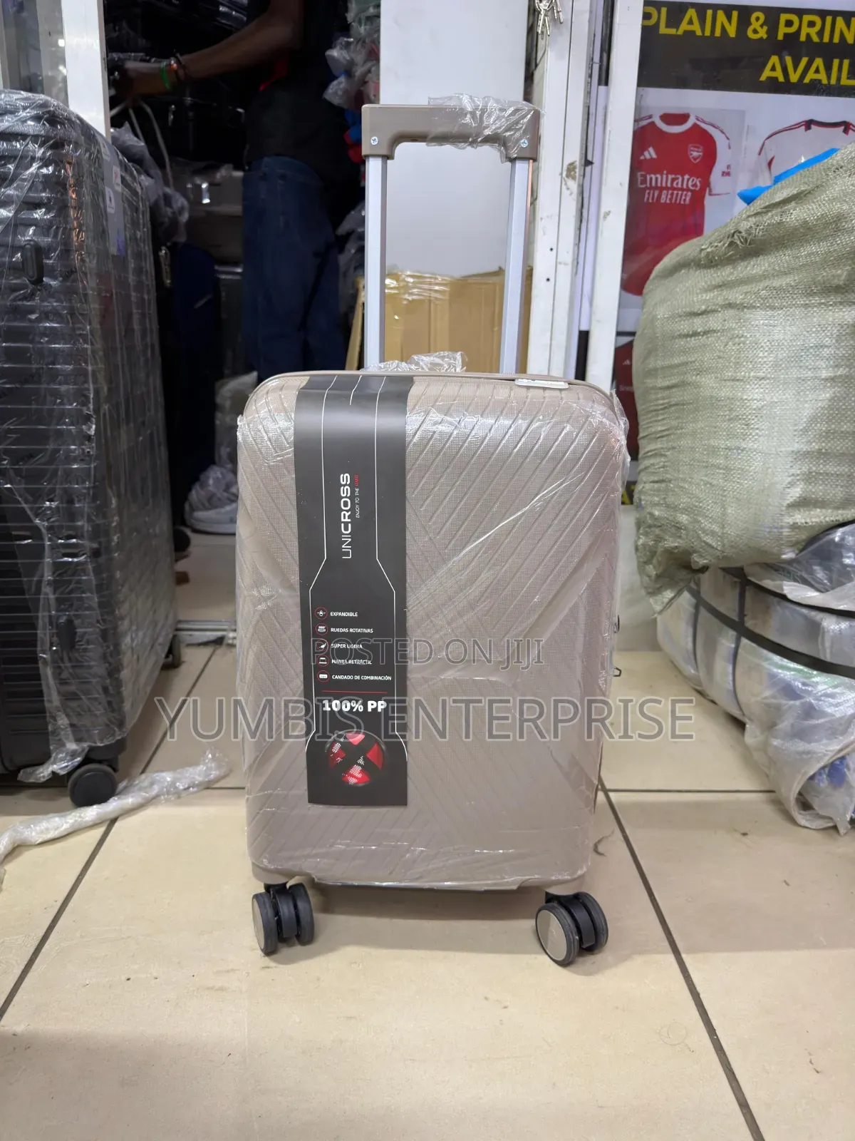 Small Suitcase Hand Luggage Size 7kgs at 1800