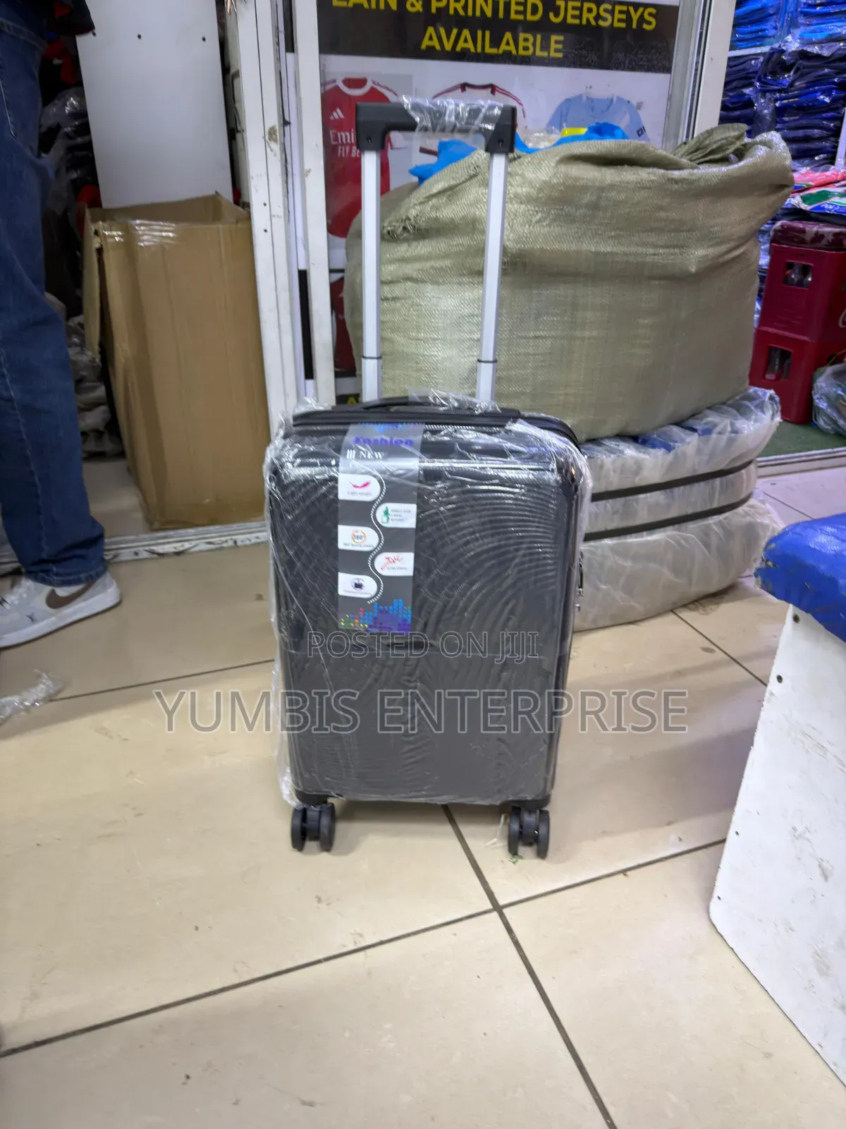 Small Suitcase Hand Luggage Size 7kgs at 1800
