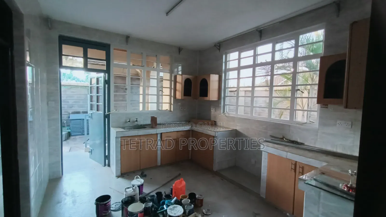 4bdrm Maisonette in Thome for rent