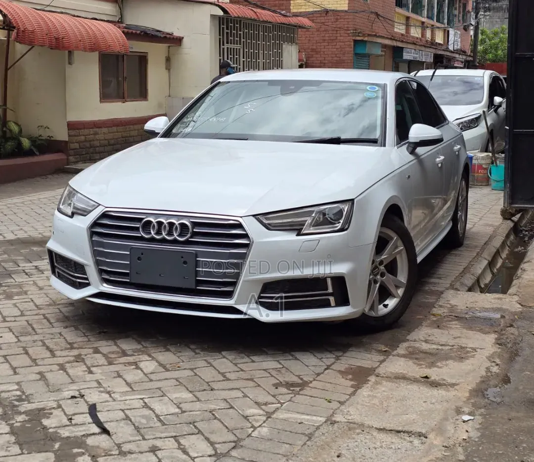 Audi A4 2018 White