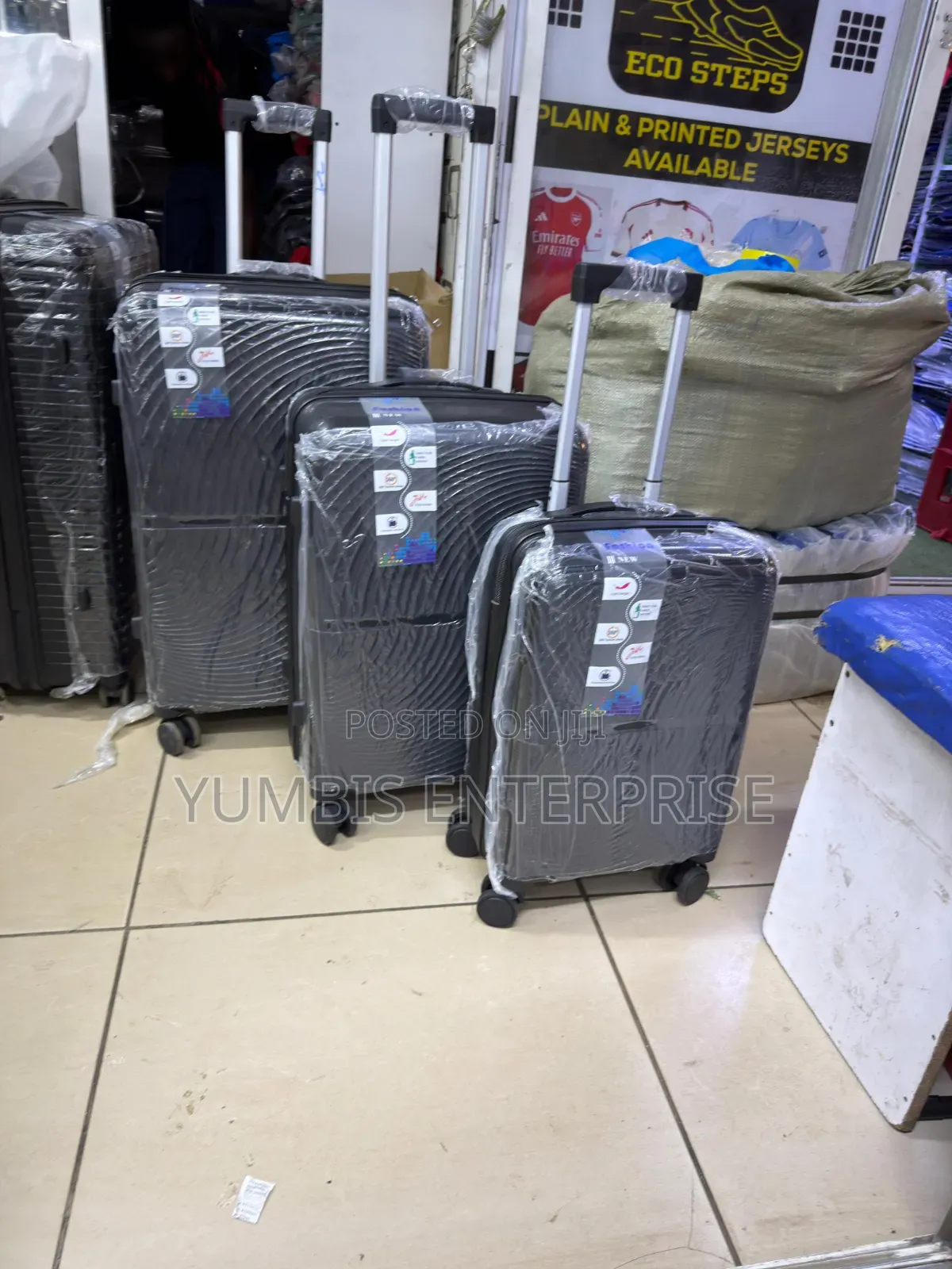 Rubber Suitcase Luggage Set 27",23",19" in Height Set at 7000