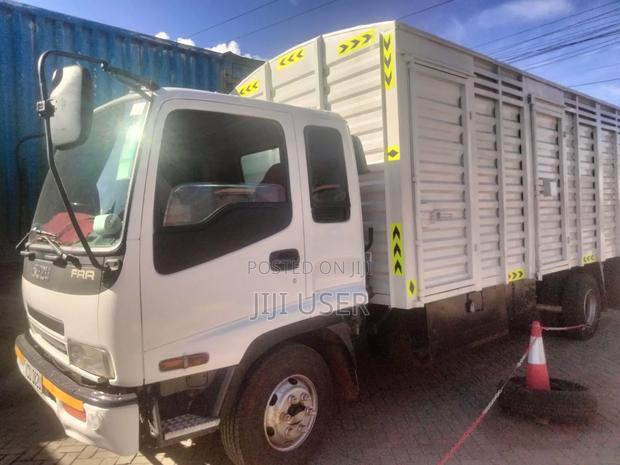 Well Maintained Isuzu FRR - thumbnail 5