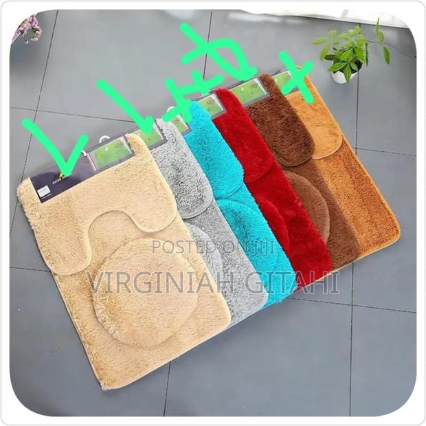 *3 in 1 Fluffy Toilet Mats