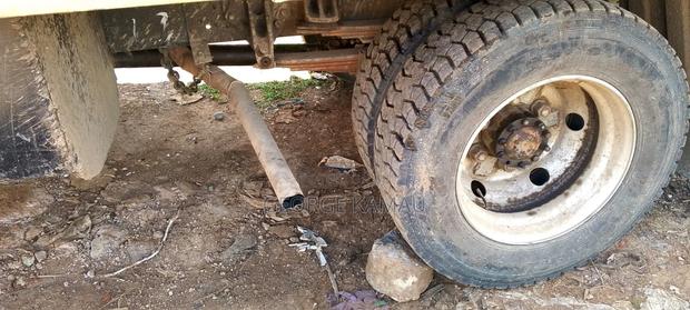 Mitsubishi Fh 215 ,In Mint Condition - thumbnail 5