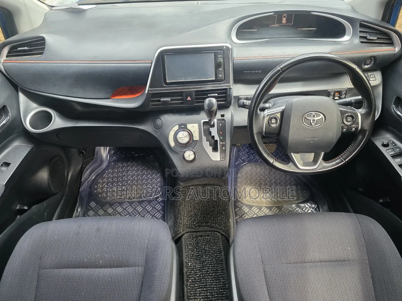 Toyota Sienta 2015 Blue