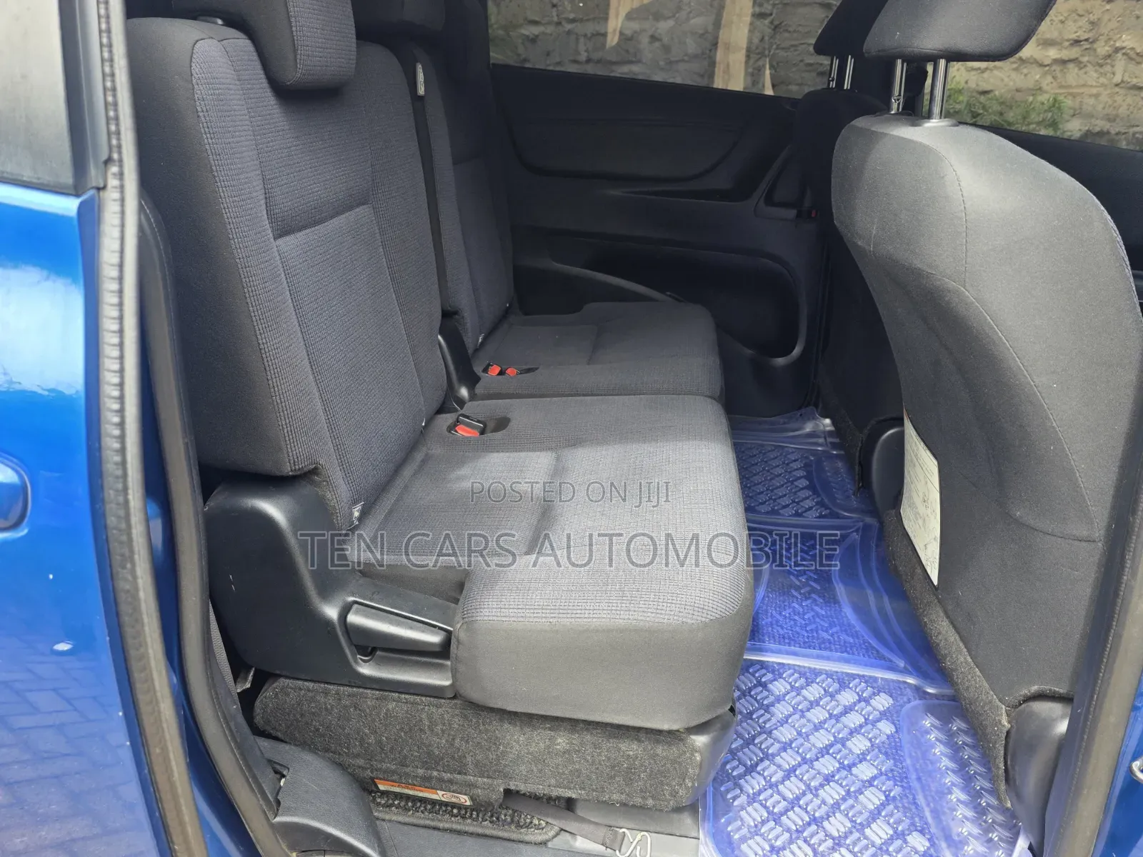 Toyota Sienta 2015 Blue