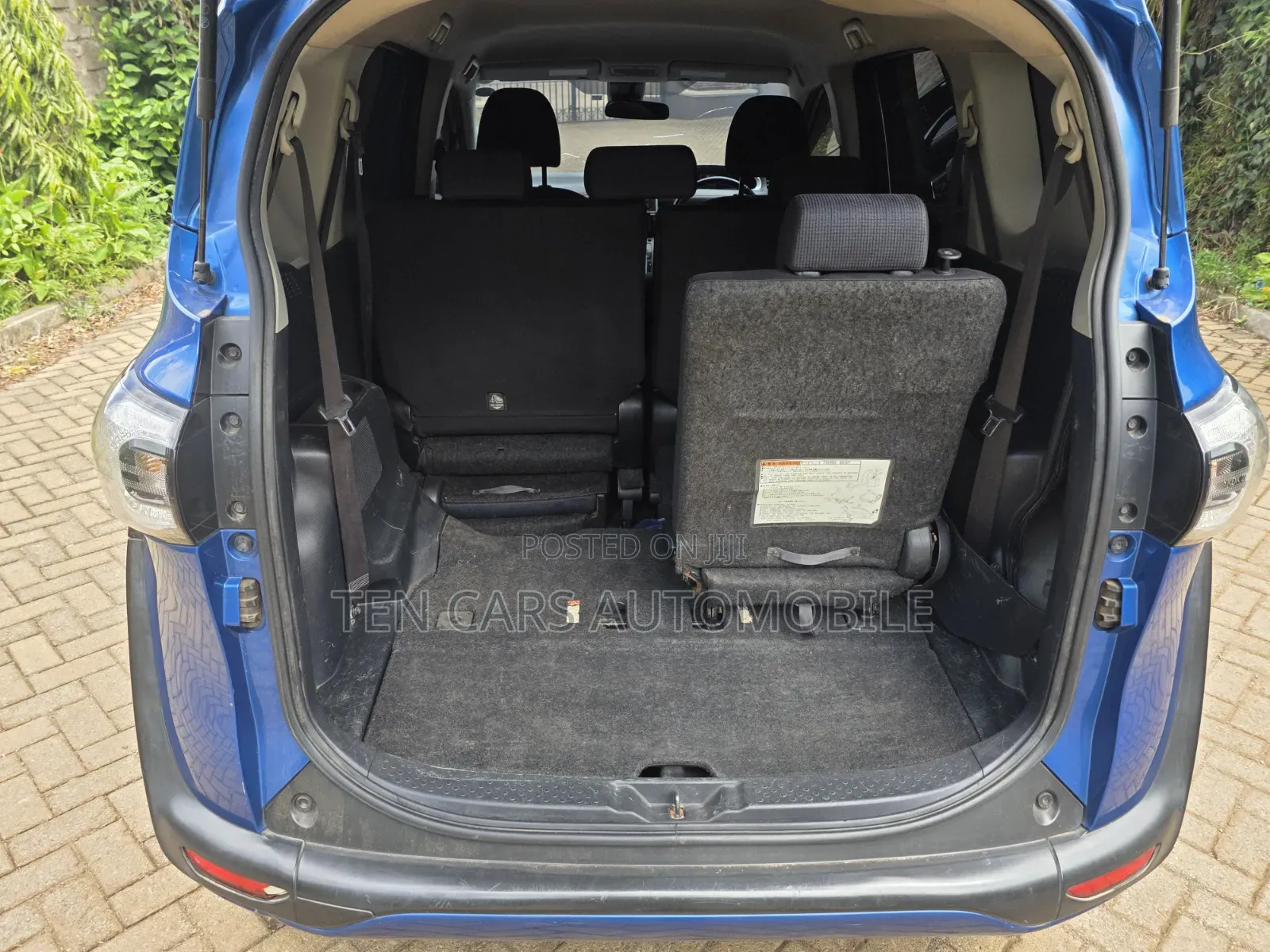 Toyota Sienta 2015 Blue