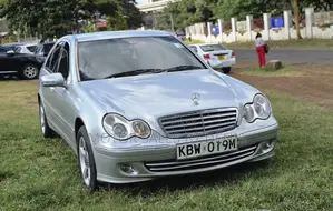Mercedes-Benz C180 2005 Silver