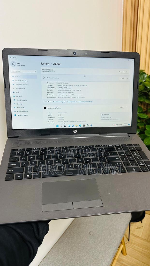 New Laptop HP 250 G7 8GB Intel Core i5 SSD 256GB