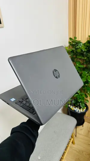New Laptop HP 250 G7 8GB Intel Core i5 SSD 256GB