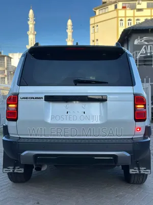 Toyota Land Cruiser Prado 2.7 2024 White