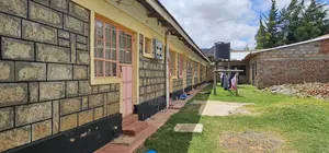 10bdrm Duplex in Annex, Racecourse for sale