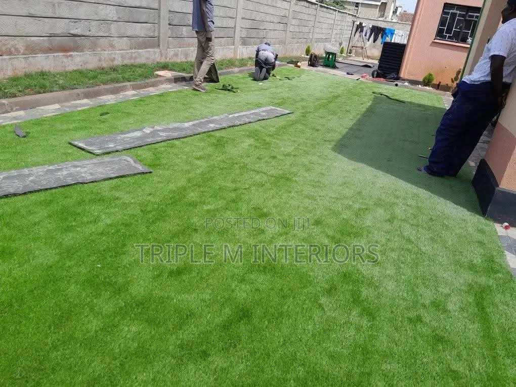 Strong Base Synthetic Grass Carpet for Stability