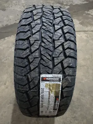 255 /55 R19 Hankhook Tyres (Korea)