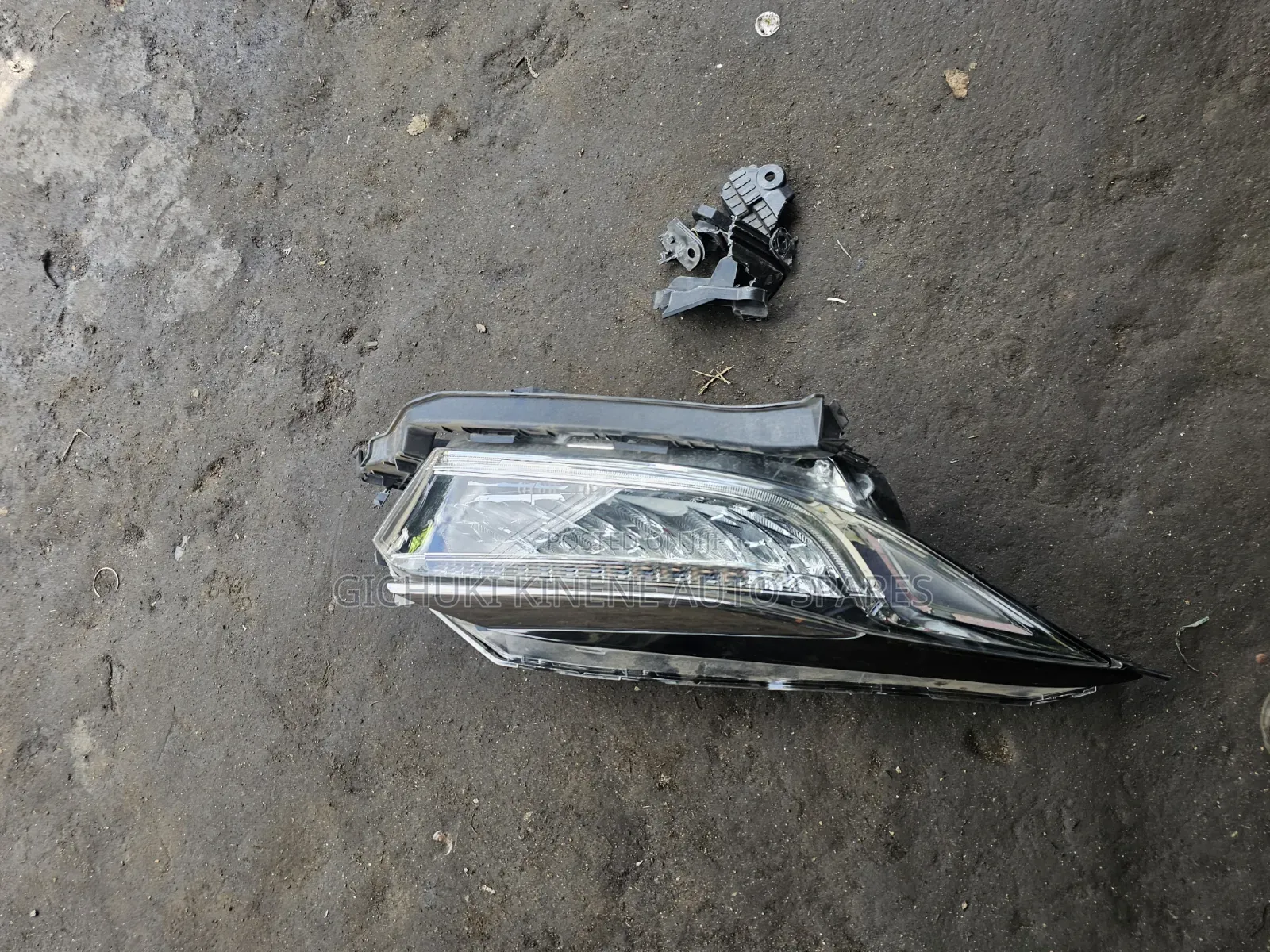 Honda Vezel Headlight Non Xenon
