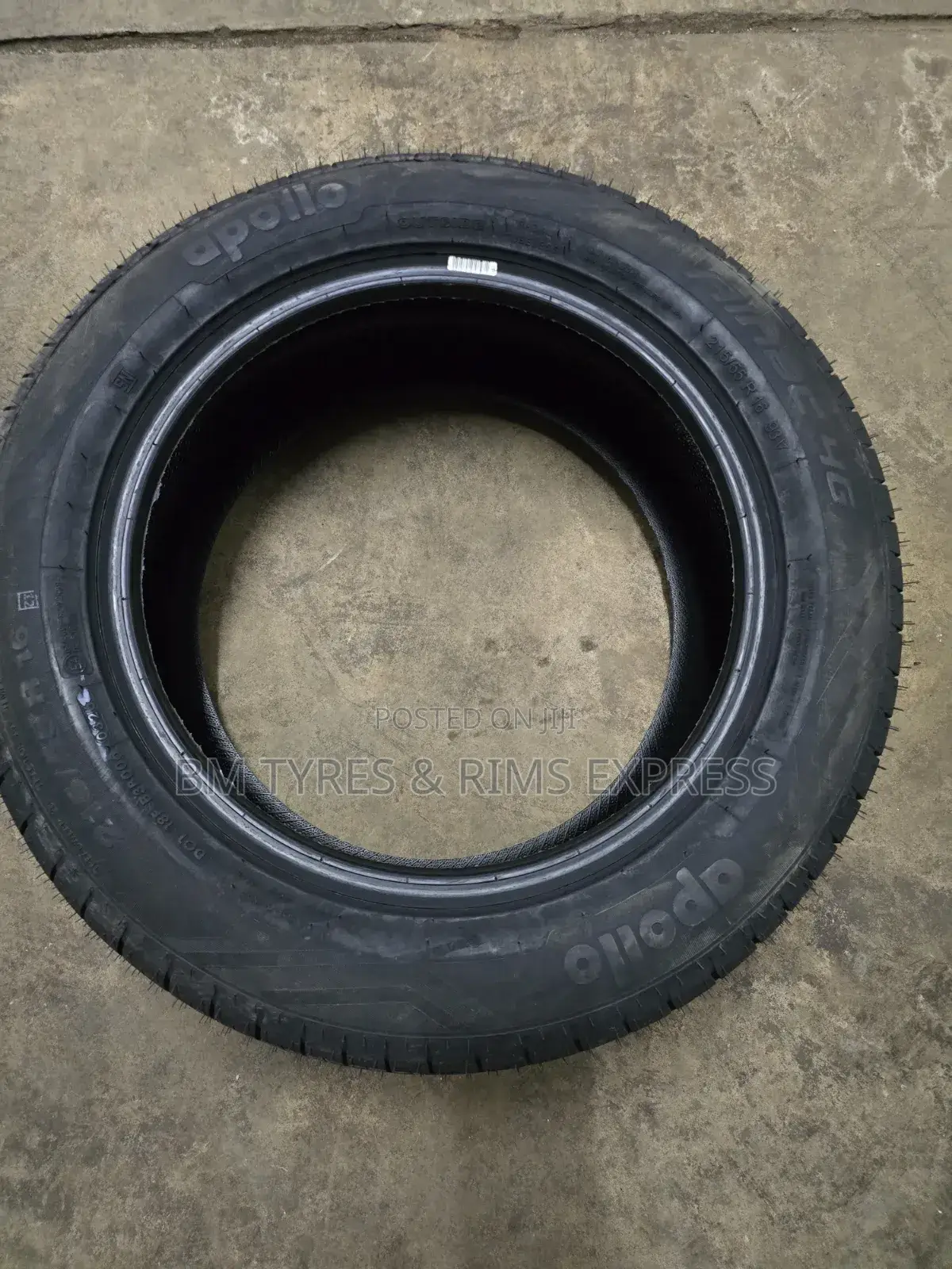 215 /55 R16 Apollo Tyres (India) Highway.