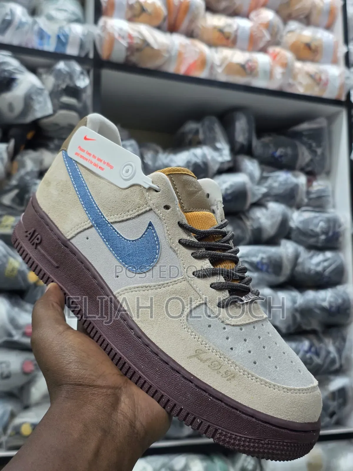 Nike Airforce 1 Low Love and Peace