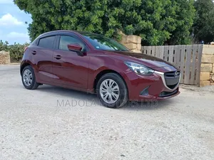 Mazda Demio 2018 Maroon