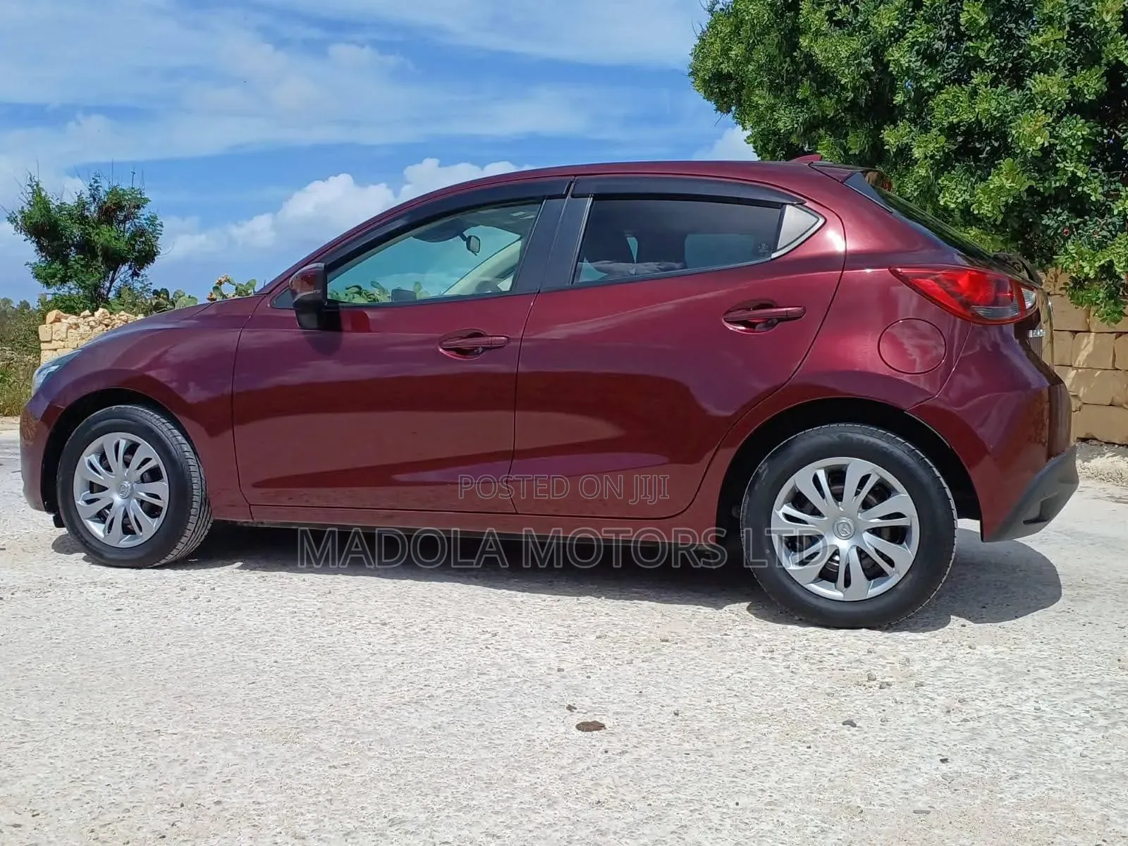 Mazda Demio 2018 Maroon