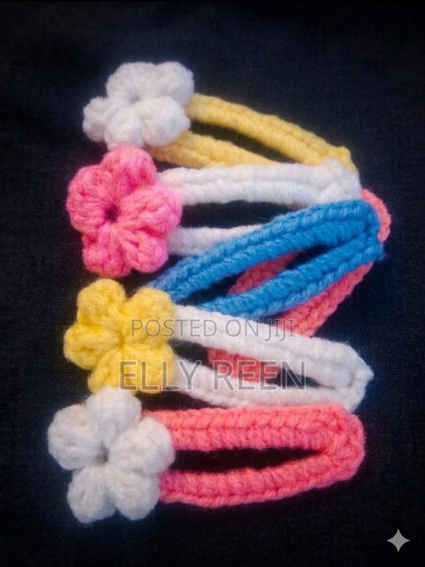 Hair Clips - thumbnail 3