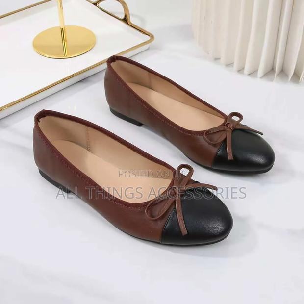Ladies Shoes - thumbnail 2