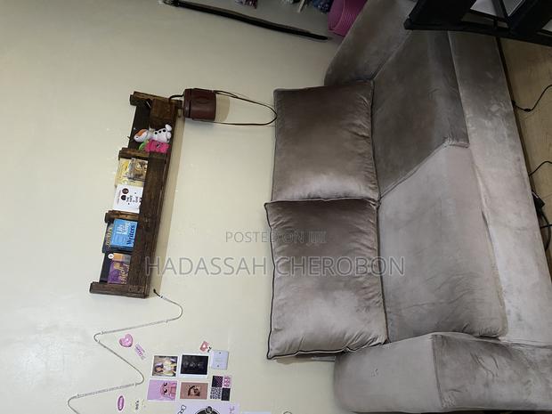 3 Seater Couch - thumbnail 4