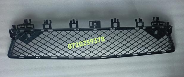 Genuine Front Bumper Center Mesh Grille Mercedes-Benz W204