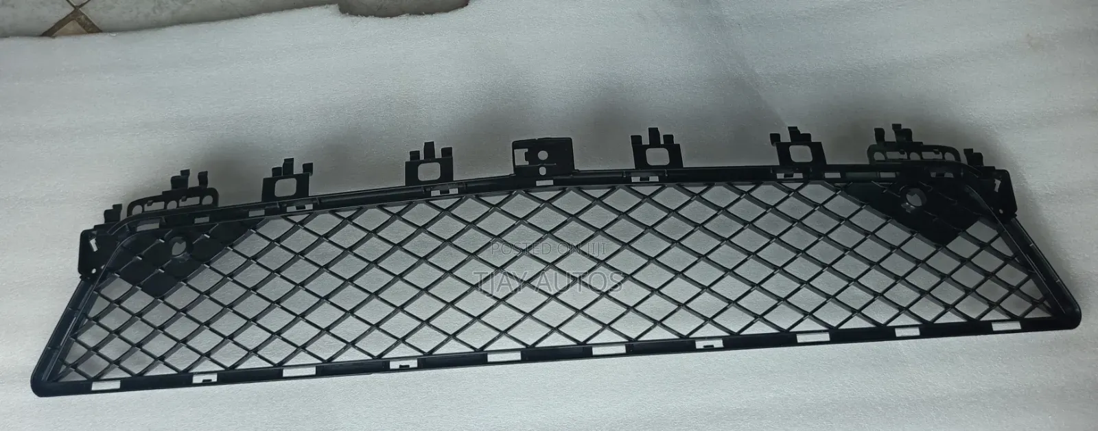 Genuine Front Bumper Center Mesh Grille Mercedes-Benz W204