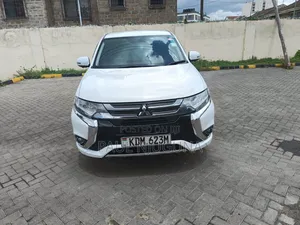Mitsubishi Outlander 2016 White