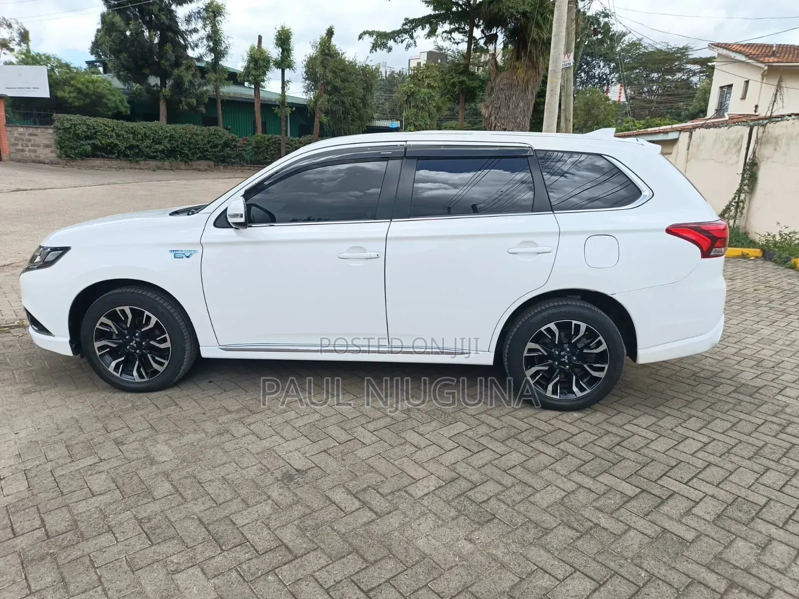 Mitsubishi Outlander 2016 White