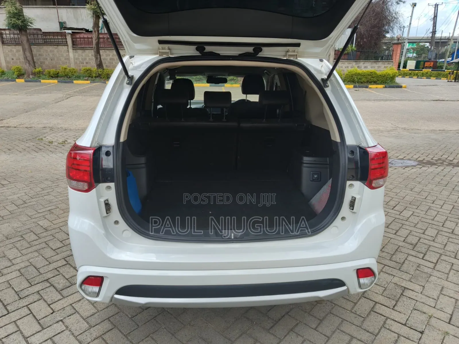 Mitsubishi Outlander 2016 White