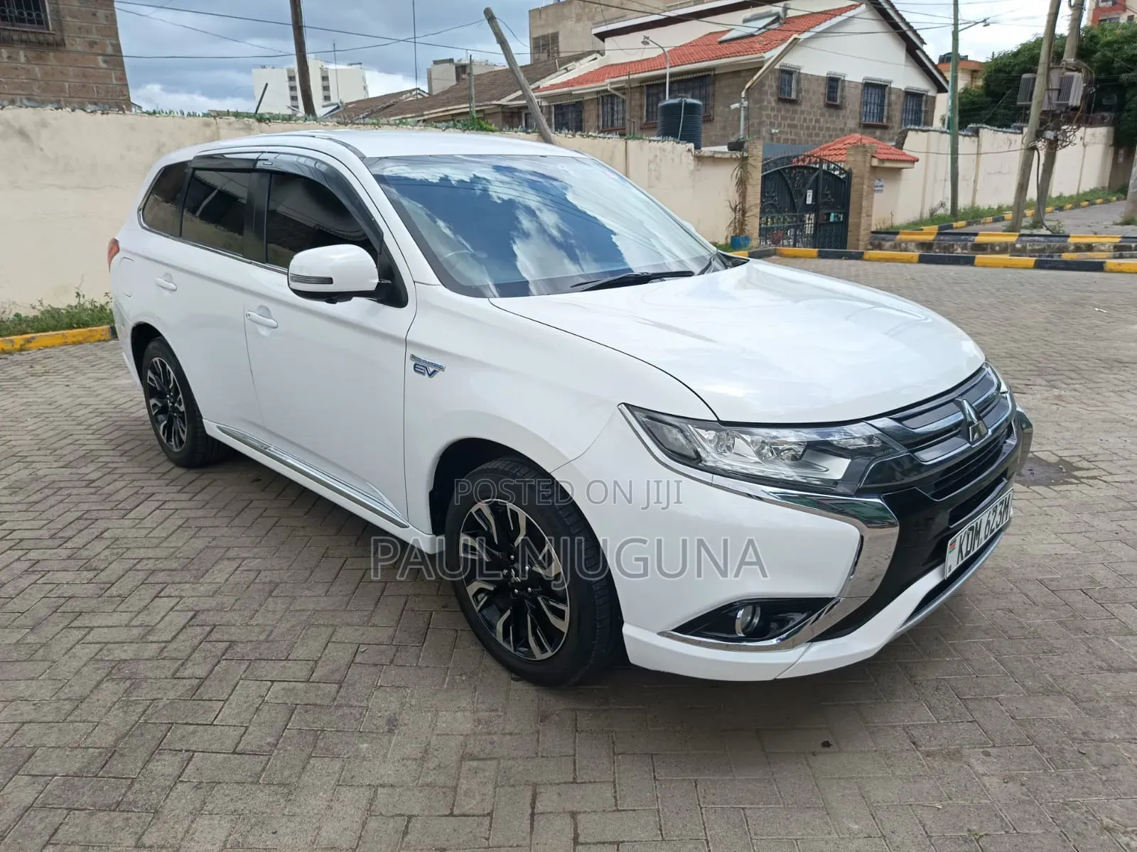 Mitsubishi Outlander 2016 White