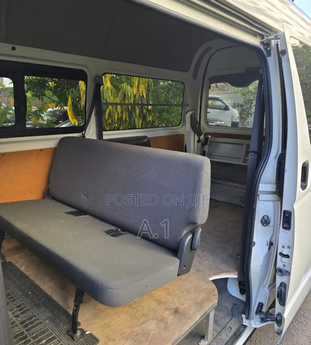 Toyota Regius 2019 White
