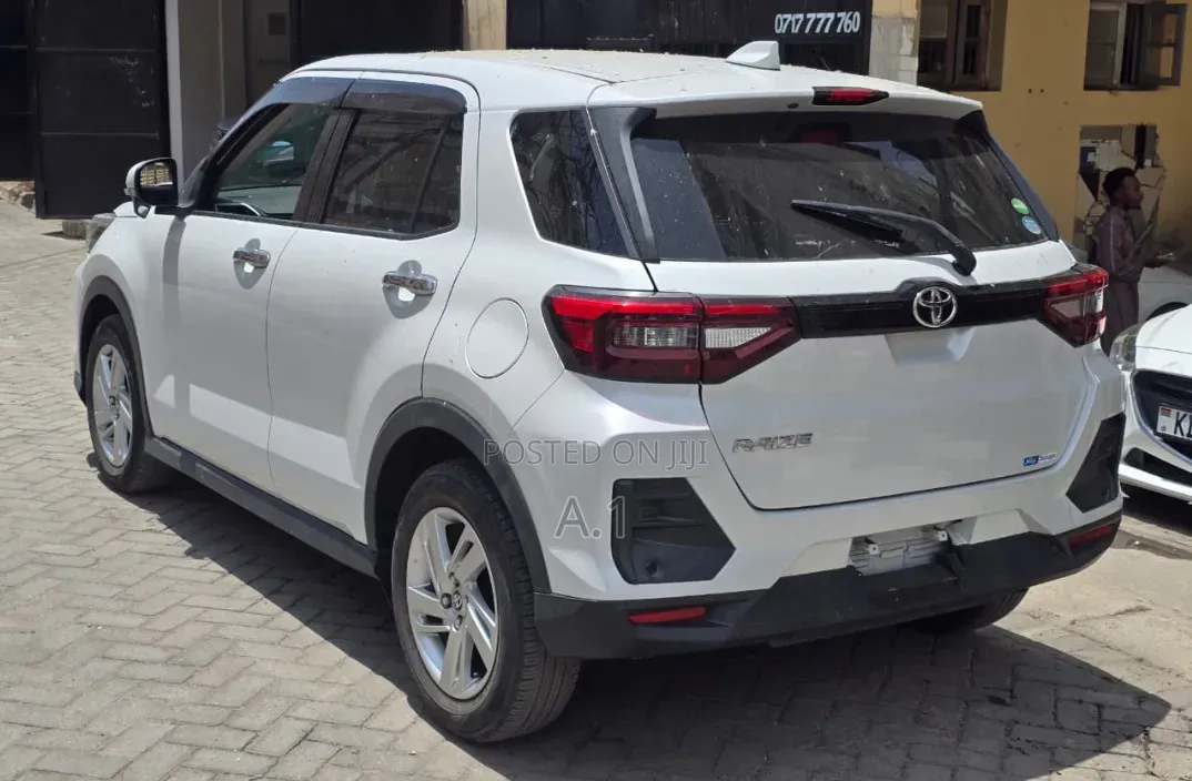Toyota Raize 1.0 FWD 2019 Pearl