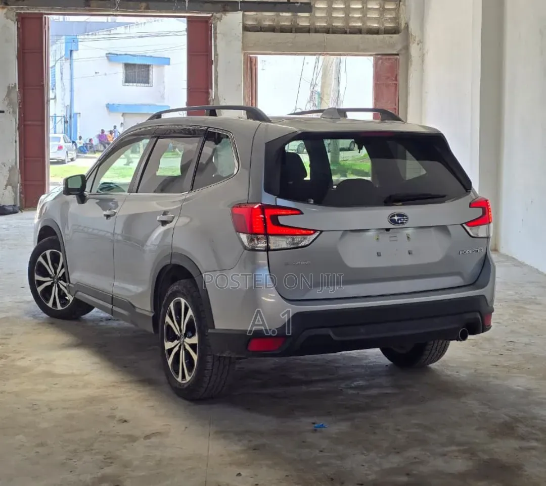 Subaru Forester Touring AWD 2019 Silver