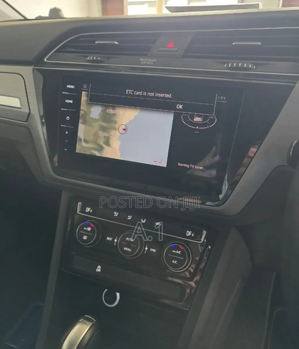Volkswagen Touran 2019 Blue