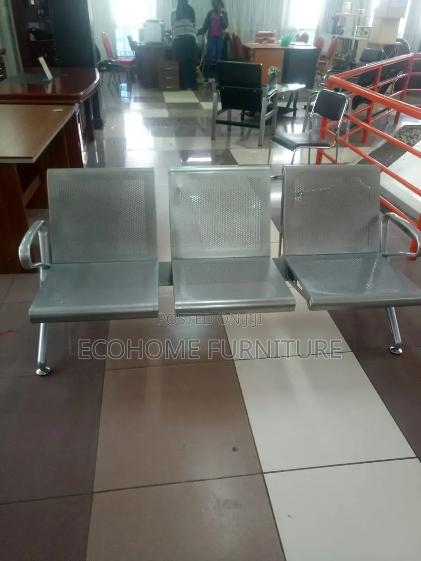 3 Seater Link Non Padded Chair