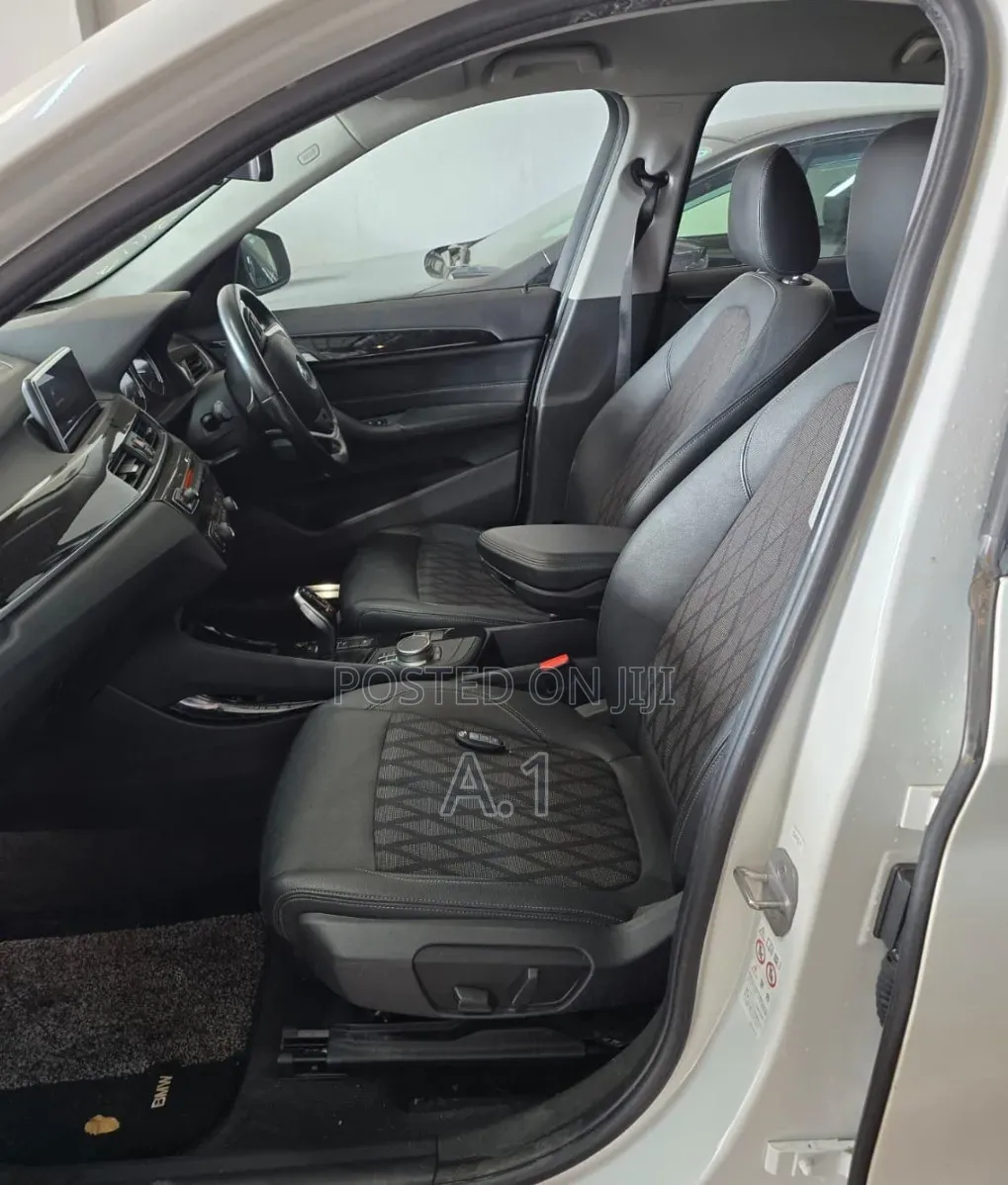BMW X1 xDrive28i AWD 2019 Pearl