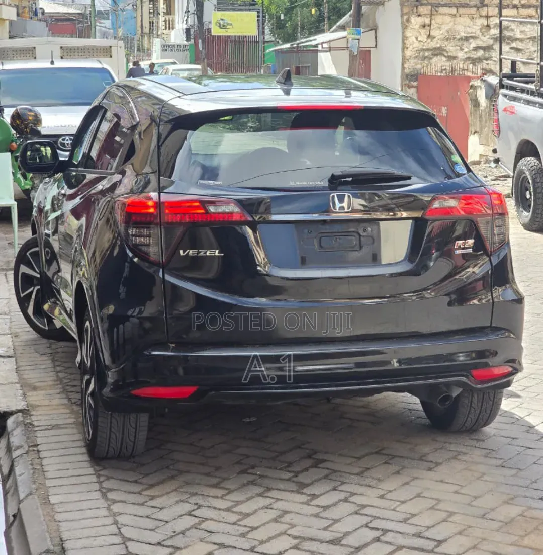 Honda Vezel 1.5 Hybrid 2WD 2019 Matt Black